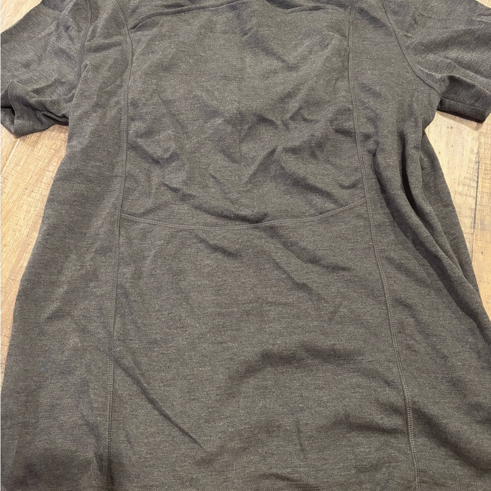 Gray Short Sleeve Crew Neck Tee